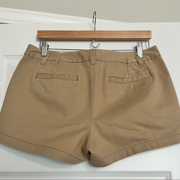 Merona khaki shorts size 10 (fits like an 8) - Picture 2 of 3